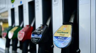 Spritpreise steigen mittags erneut massiv - Rufe nach Entlastungen