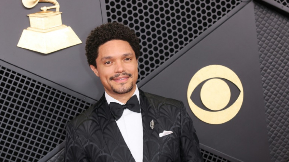 Trump amenaza con procesar al presentador de los Grammy por un comentario sobre Epstein