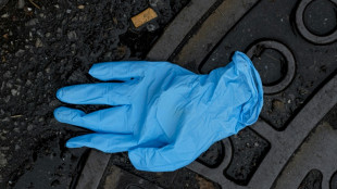 Zoll f&auml;ngt mehr als vier Millionen kontaminierte medizinische Handschuhe ab