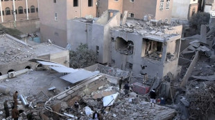 Yémen: des frappes israéliennes sur Sanaa font au moins huit morts et 142 blessés, selon les Houthis