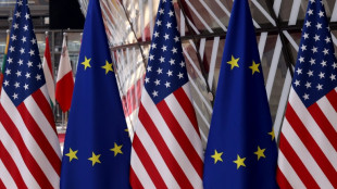UE prepara represálias aos EUA, embora ainda busque acordo