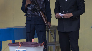 L'ex rapper Balen supera l'ex premier nepalese nello stesso seggio elettorale