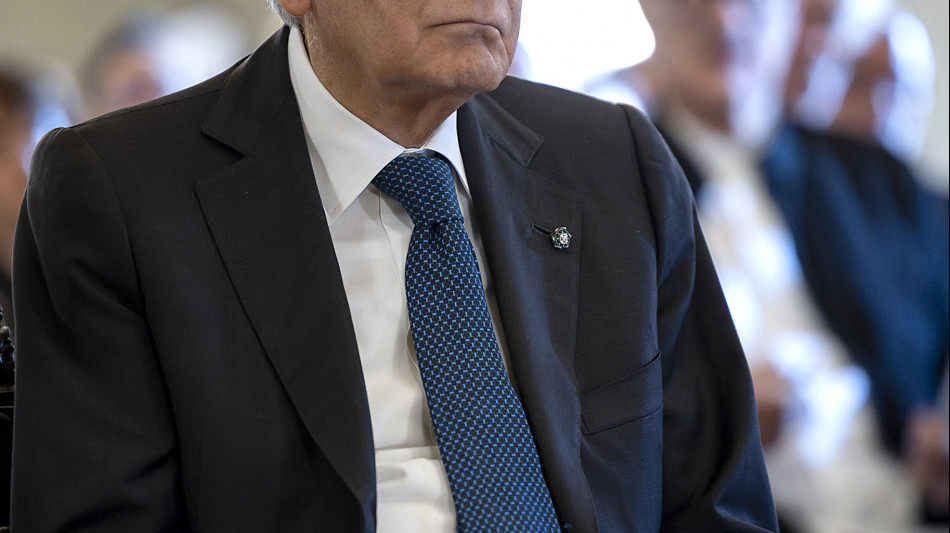 Mattarella sui rifugiati, fare di più, è un dovere morale