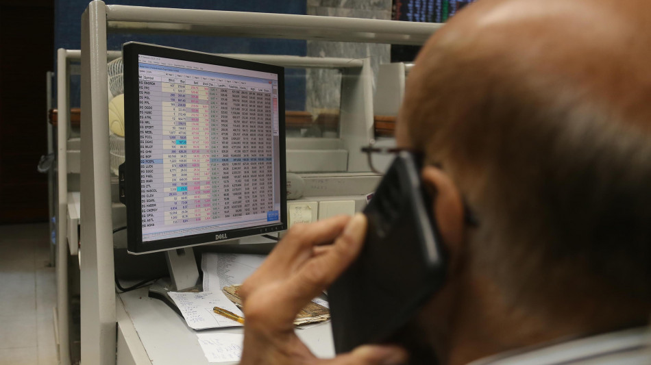 Borsa: rimbalzo in Asia, future positivi solo in Europa, Tokyo +0,62%