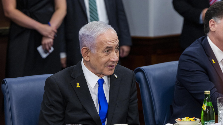 Netanyahu alle famiglie, Hamas sceglier&agrave; chi sar&agrave; liberato