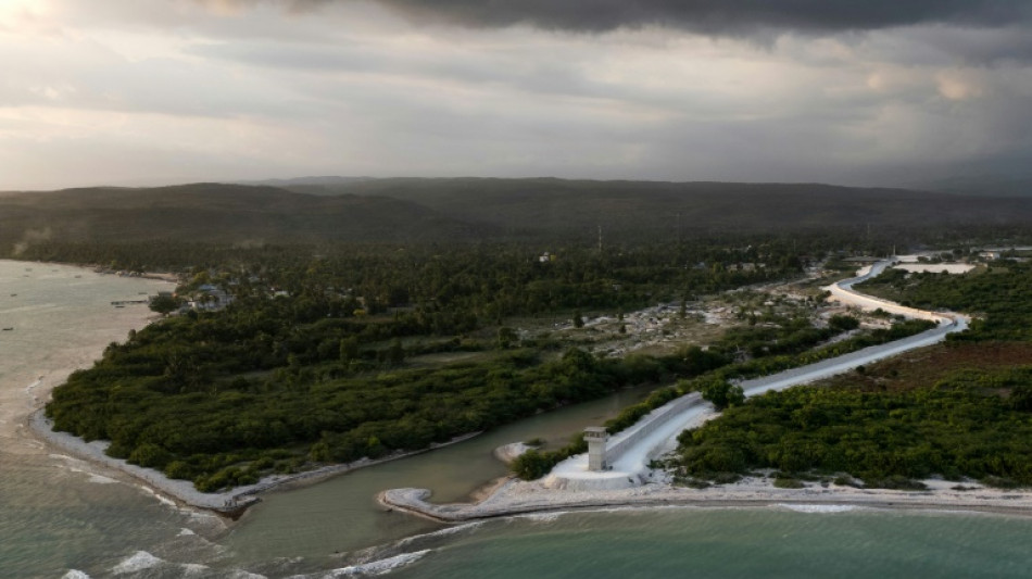 R&eacute;publique dominicaine: le mur anti-ha&iuml;tien, argument &eacute;lectoral