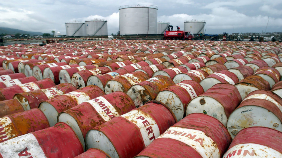 Il petrolio &egrave; in rialzo a New York a 82,21 dollari
