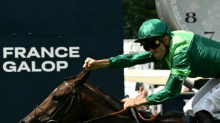 Gezora wins Prix de Diane in Graffard masterpiece