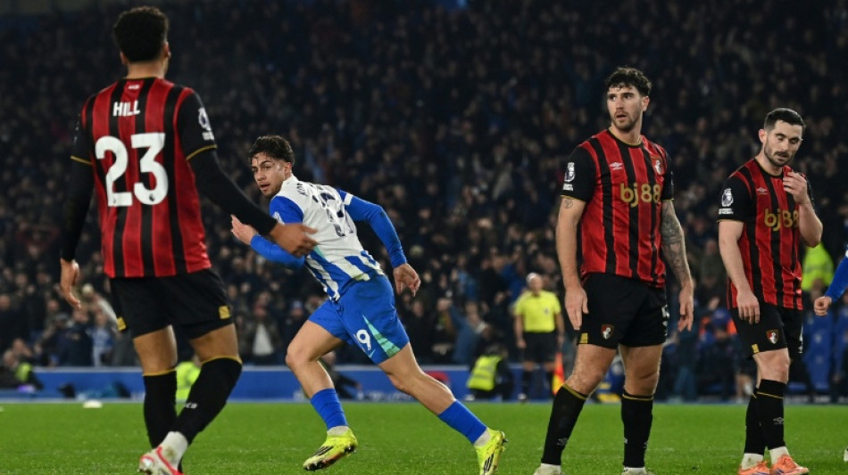 Com gola&ccedil;o de bicicleta no final, Brighton arranca empate (1-1) contra o Bournemouth