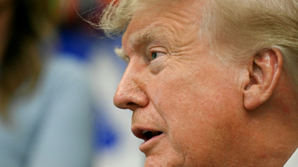 Trump diz que n&atilde;o vai tolerar as tentativas de frear o desenvolvimento da IA