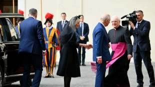 Le pape et le roi Charles III prient ensemble, une première historique