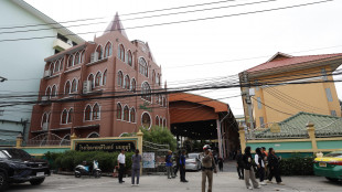 Media, 'ex parlamentare thailandese spara a funzionario poi chiama programma web'