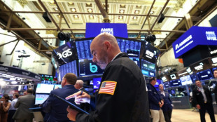 Wall Street attentiste avant des données économiques américaines, Nvidia au plus haut