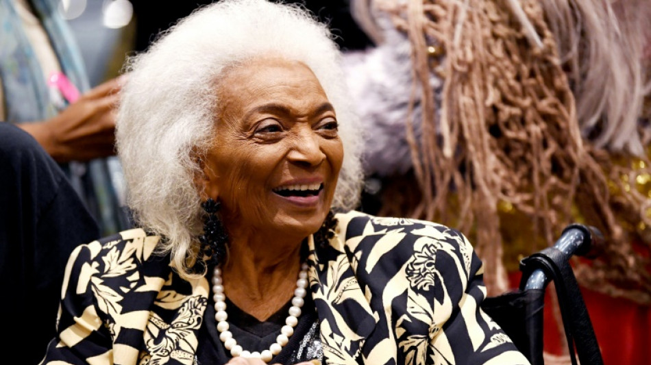Michelle Nichols, la teniente Uhura de "Star Trek", muri&oacute; a los 89