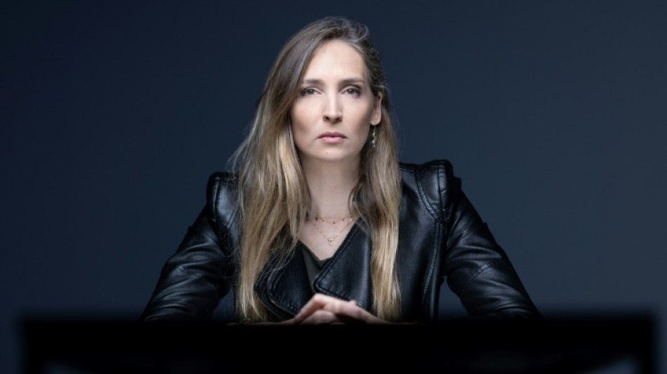 Una exmodelo acusa a un cazatalentos franc&eacute;s de captarla para Epstein