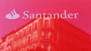 Blanchiment en France: la banque espagnole Santander accepte de payer une amende de 22,5 millions d'euros