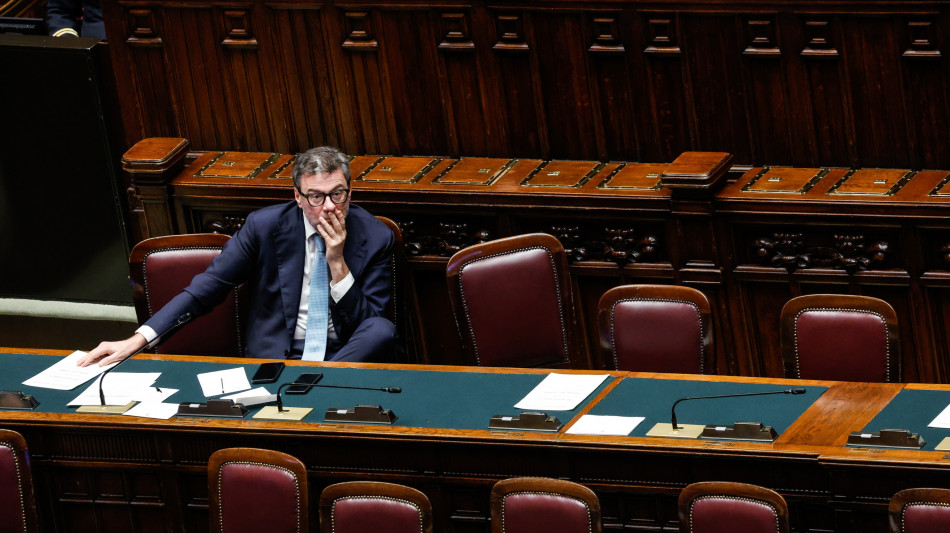 Giorgetti, stop all'aumento dell'et&agrave; pensionabile gi&agrave; dal 2027 se possibile