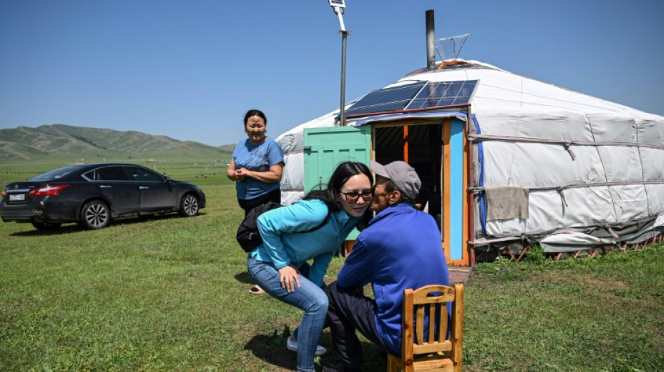 Eleveur ou col blanc: les Mongols tiraill&eacute;s entre ville et campagne
