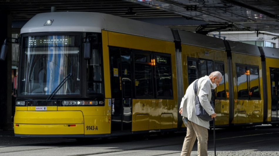 Durchsuchungen wegen Betrug mit Online-Accounts f&uuml;r Nahverkehr in Leipzig