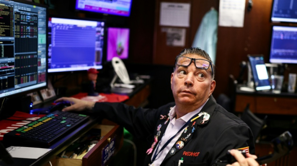 Wall Street ouvre en petite hausse, les yeux riv&eacute;s sur le Moyen-Orient