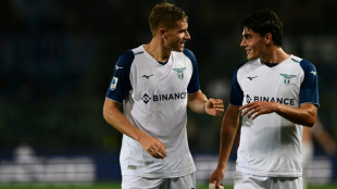 Federa&ccedil;&atilde;o Italiana pro&iacute;be camisas com n&uacute;mero 88, usado como sauda&ccedil;&atilde;o nazista