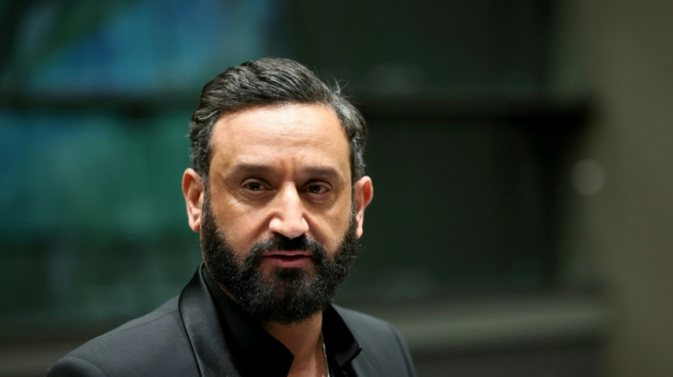 Devant les d&eacute;put&eacute;s, Hanouna la joue sobre et d&eacute;nonce un "acharnement"