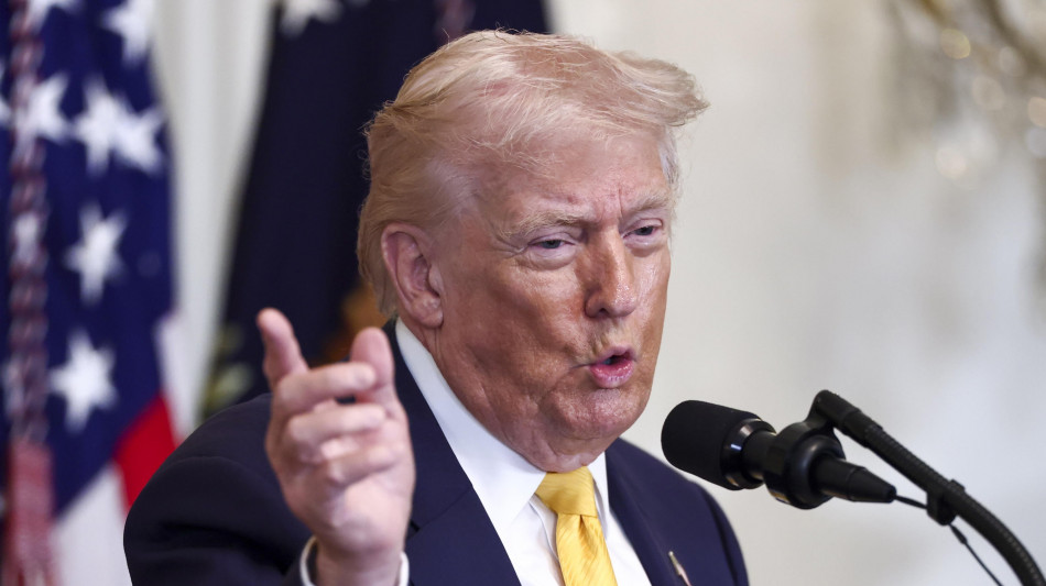 Trump, grandi progressi con l'Iran, ma senza accordo distruggeremo Kharg