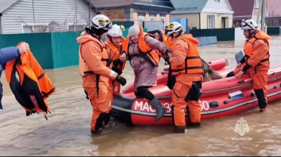 Inondations en Russie: "situation critique" &agrave; Orsk dans l'Oural