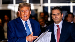 Schweigegeld-Prozess gegen Trump: Richter l&auml;sst wegen absch&auml;tziger Bemerkungen Saal r&auml;umen