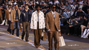 A Parigi l'uomo Vuitton tra viaggi in India e eleganza dandy