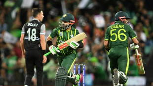 Pakistan power past New Zealand into T20 World Cup final