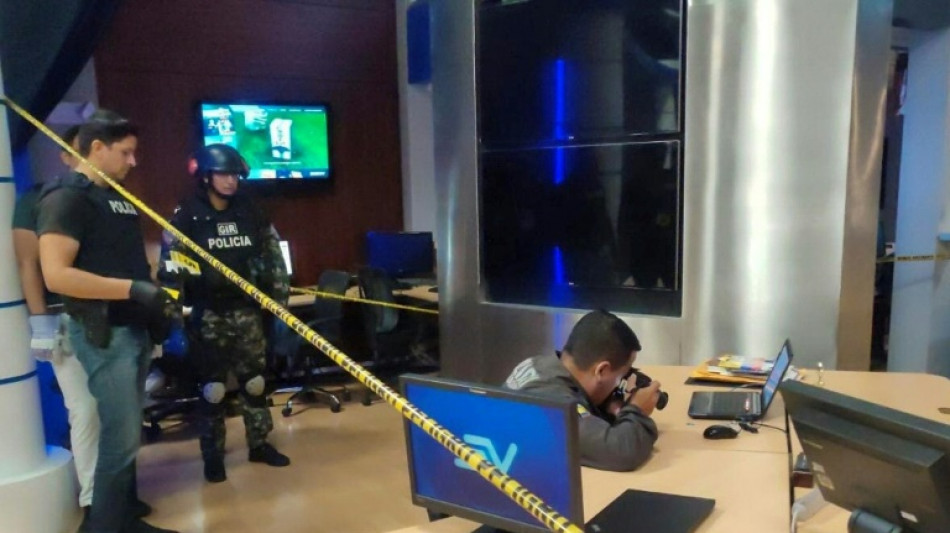 Equateur: trois cha&icirc;nes de t&eacute;l&eacute;vision destinataires d'engins pi&eacute;g&eacute;s