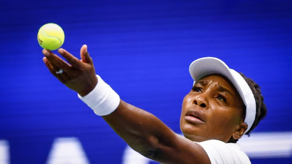 Williams loses golden oldie clash in final Australian Open warm-up