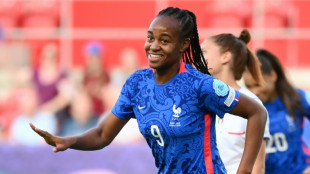Bleues: Katoto "espère avoir son pic" de forme en "février"