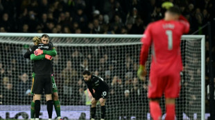 Angleterre: Manchester City, dauphin menaçant malgré les remous