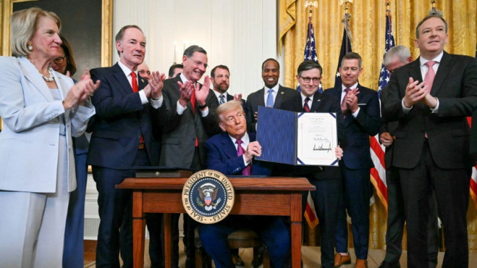 California demanda al gobierno de EEUU, que pretende eliminar sus normas sobre autos eléctroicos