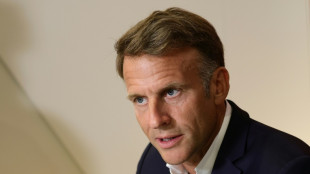 Derni&egrave;re rentr&eacute;e pour Macron qui alerte sur les "tensions budg&eacute;taires"