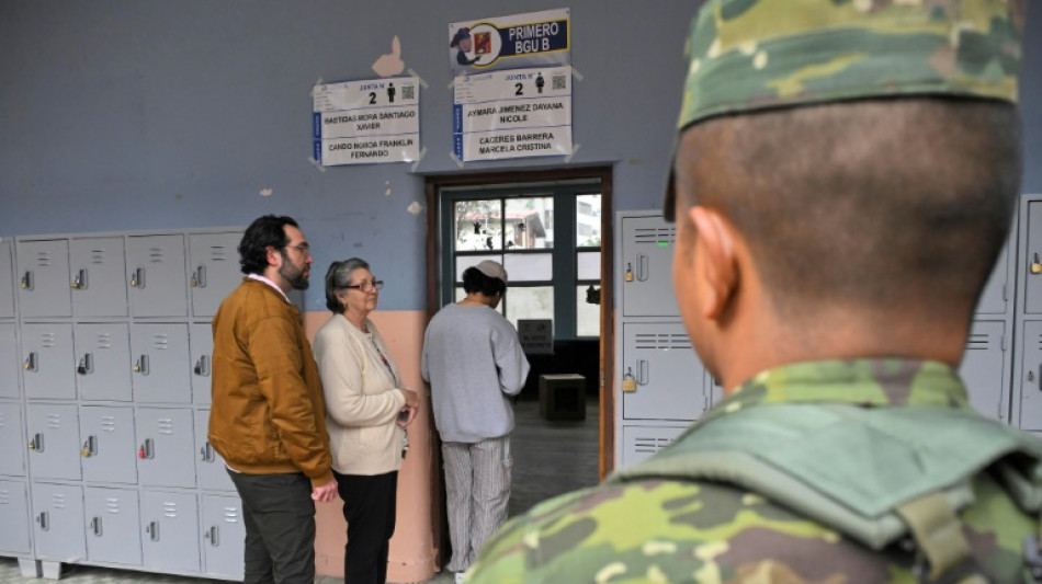 Ecuadorianer stimmen in Referendum f&uuml;r Auslieferung und h&auml;rtere Sicherheitsma&szlig;nahmen