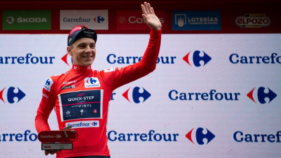 Tour d'Espagne: Evenepoel roi du chrono, le Covid ma&icirc;tre des inqui&eacute;tudes