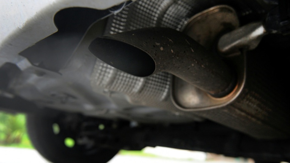 La UE renuncia a prohibir totalmente la venta de coches de combusti&oacute;n a partir de 2035