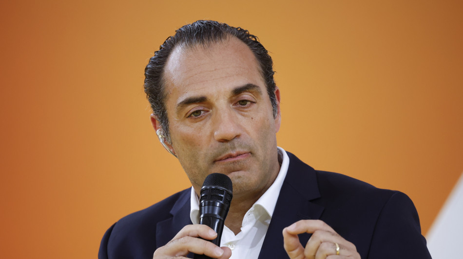 Filosa, Stellantis sulla strada giusta per raggiungere i target