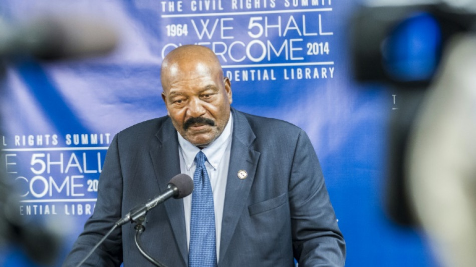 LeBron, Obama lead tributes to Ohio NFL icon Jim Brown 