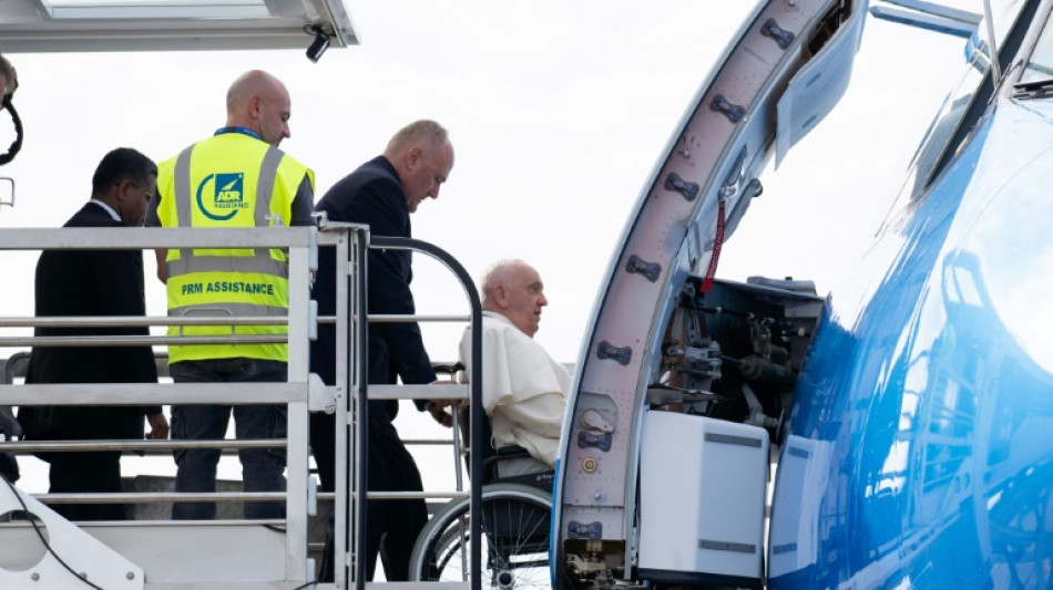 Papst zu zw&ouml;lft&auml;giger Asien-Reise aufgebrochen - Erste Station ist Indonesien