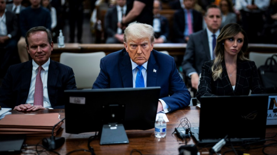 Una corte reinstaura las restricciones de expresi&oacute;n a Trump tras una avalancha de insultos