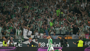 Real Madrid sofre primeira derrota no Espanhol em visita ao Betis