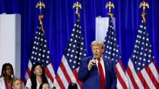 Ap&oacute;s cr&iacute;ticas, Trump tenta se apresentar como defensor dos valores da fam&iacute;lia