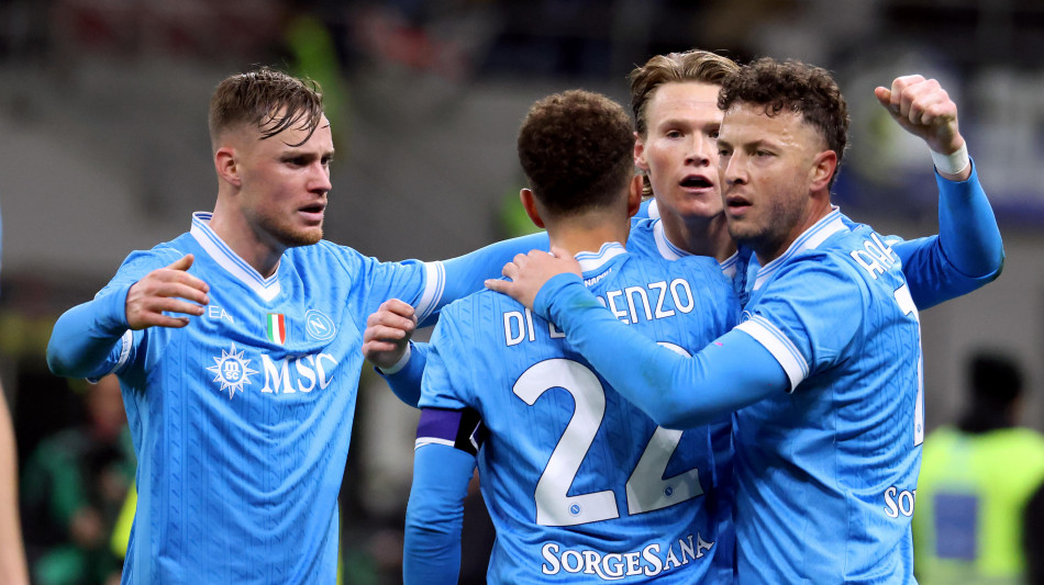 Il big match tra Inter e Napoli finisce 2-2. Doppietta McTominay