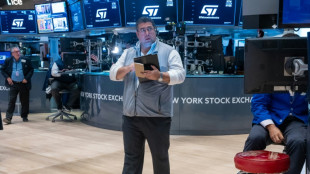 Wall Street termine en hausse, surmonte l'appr&eacute;hension g&eacute;opolitique