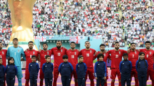 Los futbolistas iran&iacute;es se abstienen de cantar su himno en el partido contra Inglaterra