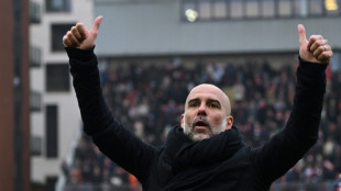 City sofre mas vence time da 3&ordf; divis&atilde;o e avan&ccedil;a na Copa da Inglaterra; Chelsea &eacute; eliminado